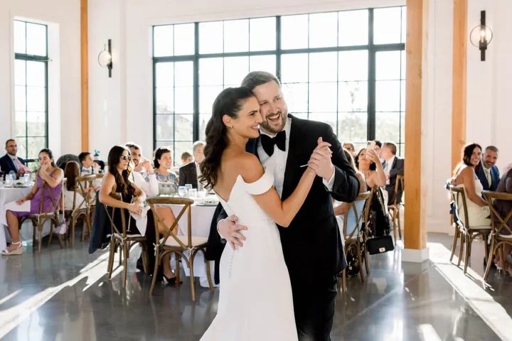 gallery weddings hiltop farm wedding photography light airy summer wedding 170 1920