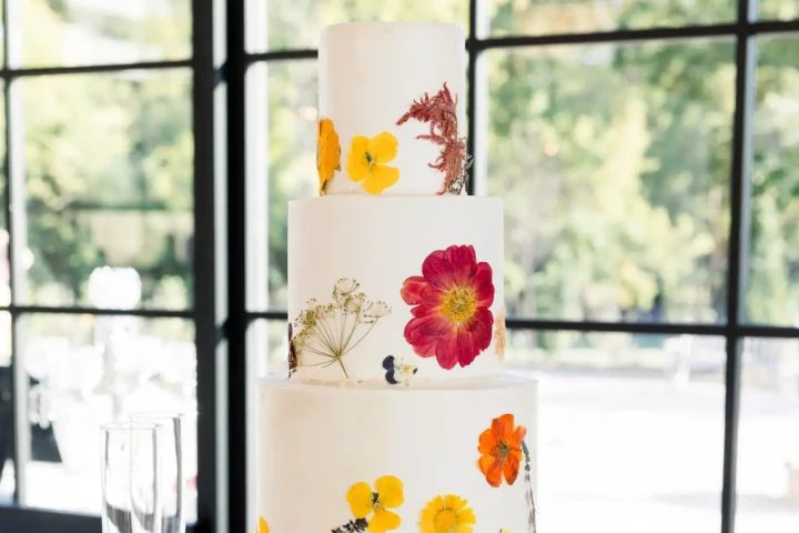 gallery weddings hiltop farm wedding photography light airy summer wedding 217 720x480 1758051791
