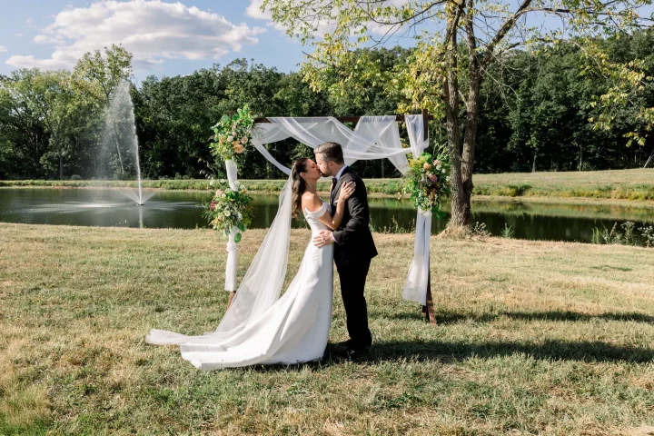 gallery weddings hiltop farm wedding photography light airy summer wedding 282