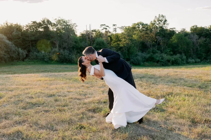 gallery weddings hiltop farm wedding photography light airy summer wedding 426