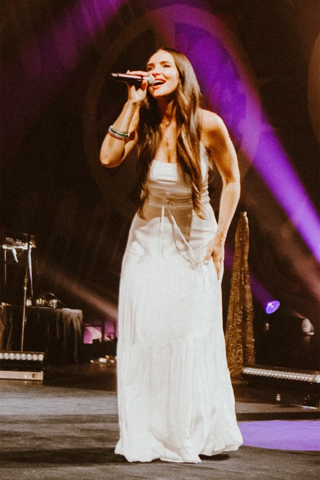 entertainment bailey 04 640x960 1775837097