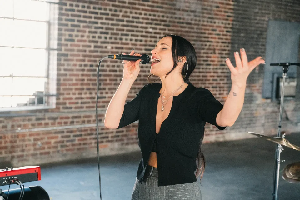 entertainment bailey 05