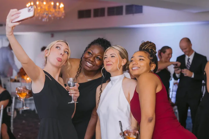 gallery weddings kelliann aidan wedding previews amative creative 173 720x480 1787591593